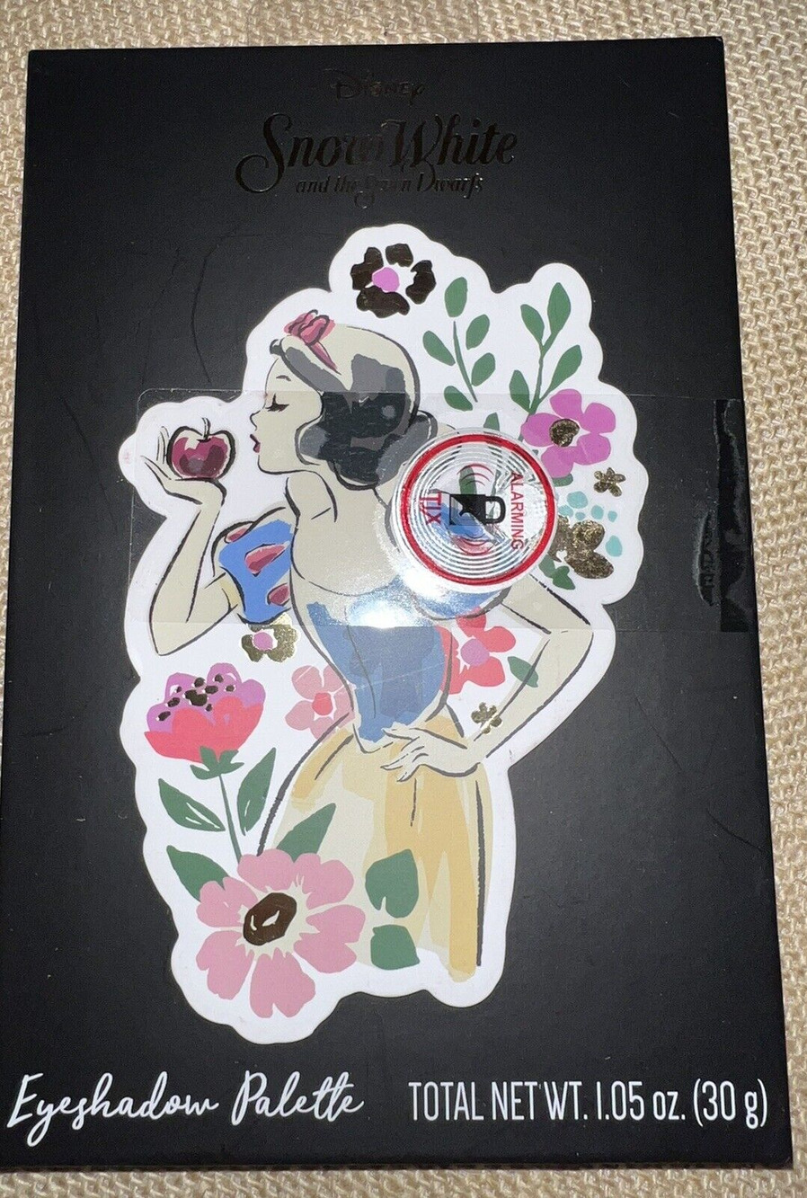 Disney Snow White Eyeshadow Palette--12 Shades--Brand New